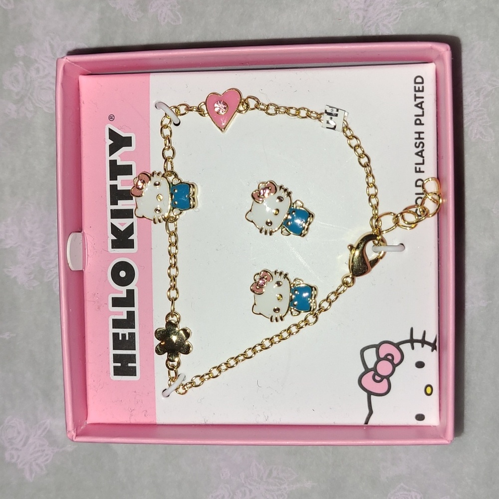 NIB Hello Kitty bracelet and earrings set